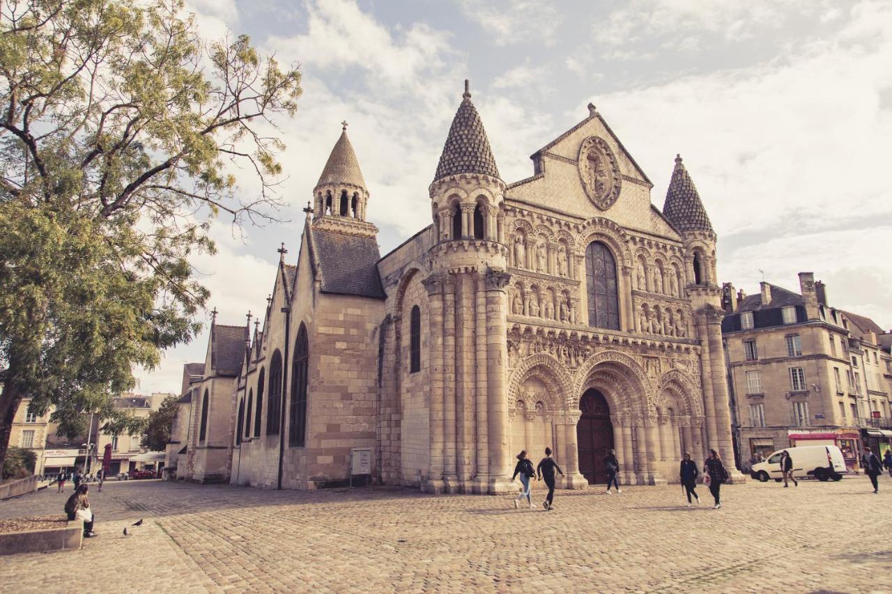 La Maison De La Liberte Suite Jeanne Barret Poitiers Zewnętrze zdjęcie