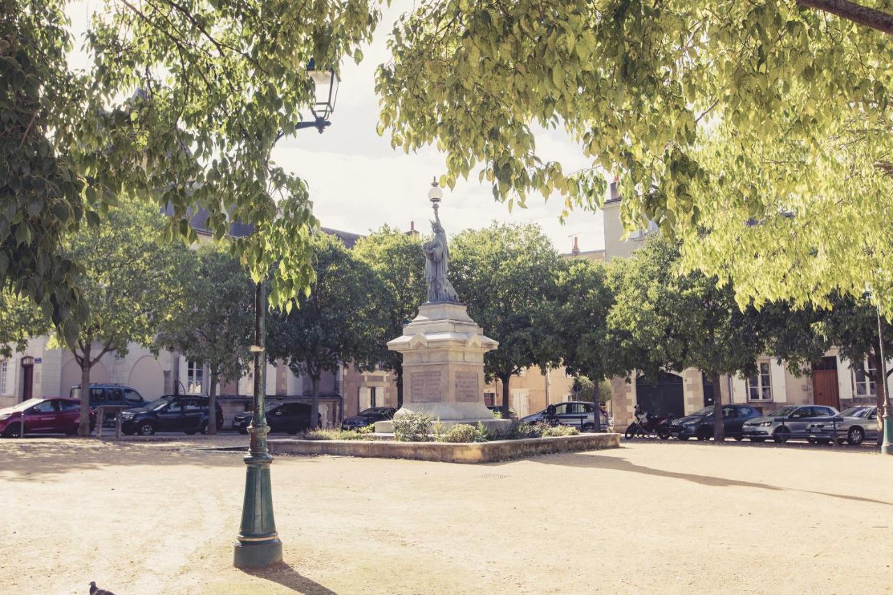 La Maison De La Liberte Suite Jeanne Barret Poitiers Zewnętrze zdjęcie